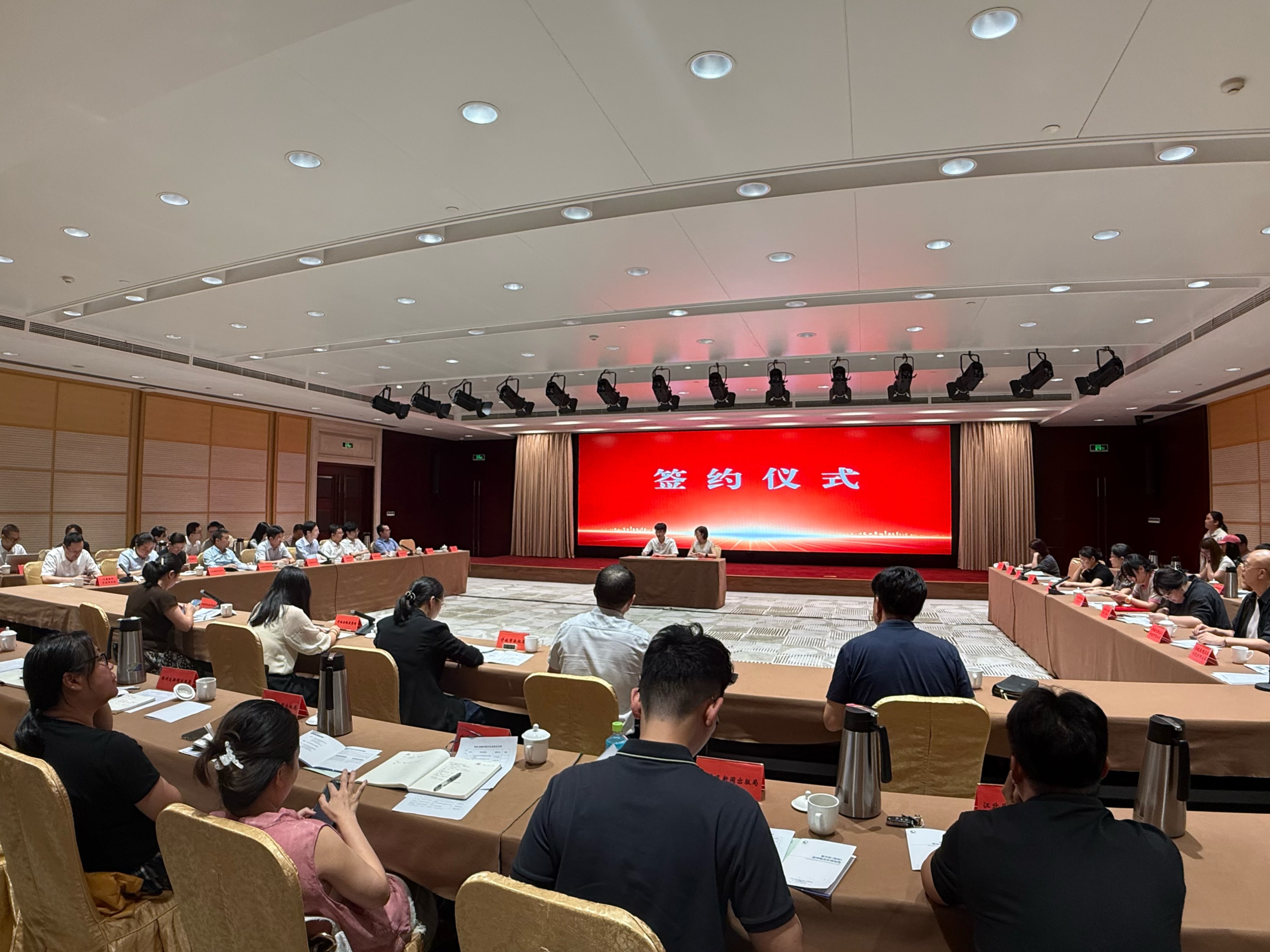 10张设计图，贷出2000万！